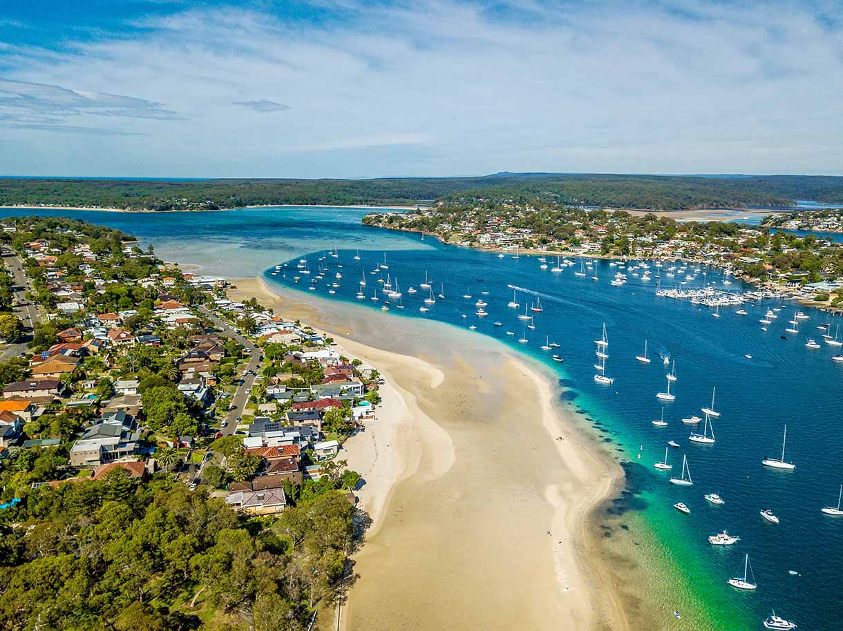 Community Vibes: Discovering the Best Neighborhoods in Sutherland Shire:image sutherland-003